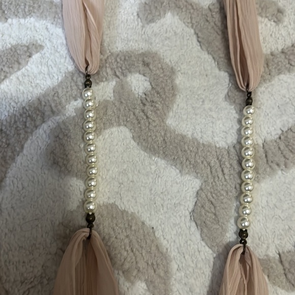 Long beige necklace - Picture 3 of 3